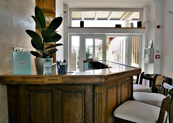 Egria Apartahotel 4*