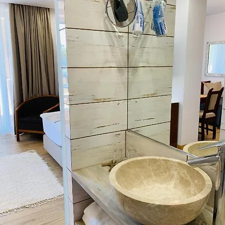 Egria Aparthotel