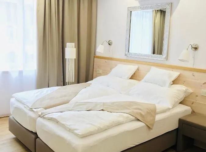 Aparthotel Egria 4*